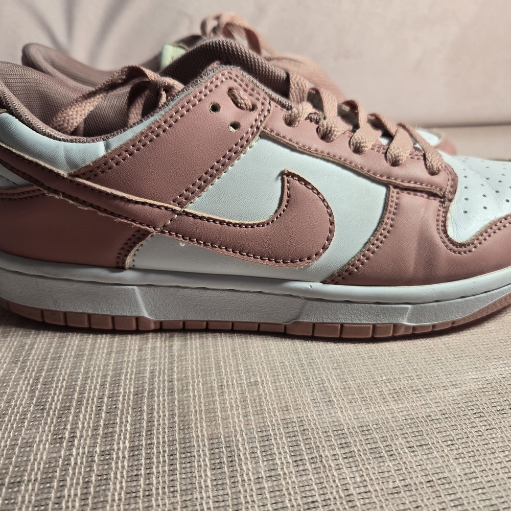 Nike Women's Shoes in Pink and White